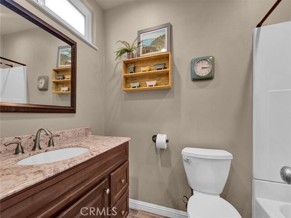 11813 Runnymede Street 44, North Hollywood (los Angeles) CA 91605
