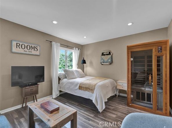 11813 Runnymede Street 44, North Hollywood (los Angeles) CA 91605