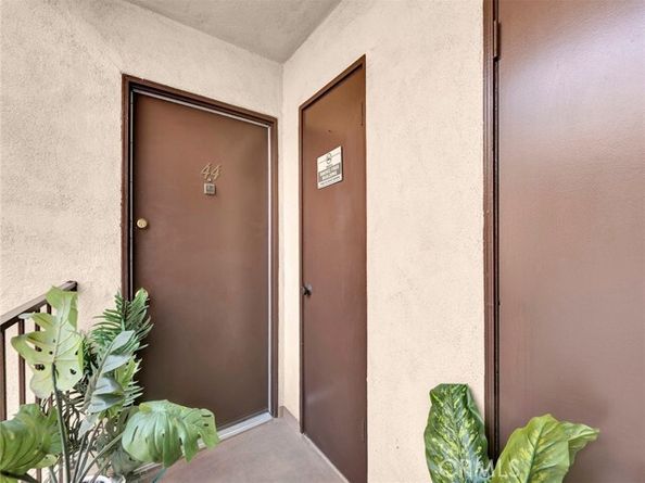 11813 Runnymede Street 44, North Hollywood (los Angeles) CA 91605