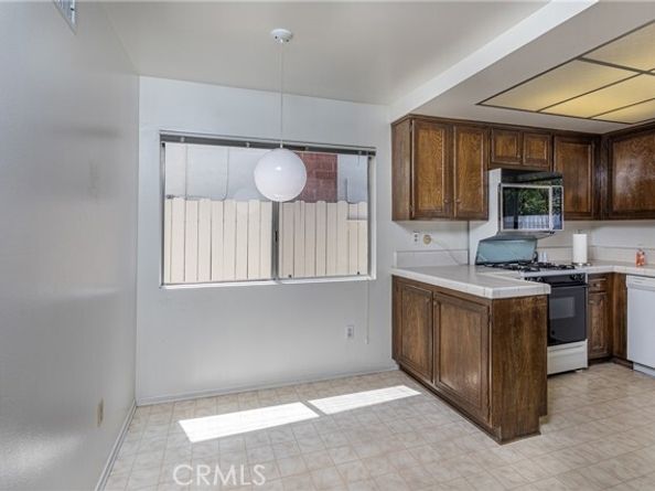 6849 Whitaker Avenue, Los Angeles CA 91406