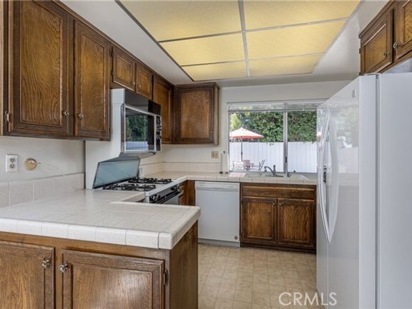 6849 Whitaker Avenue, Los Angeles CA 91406
