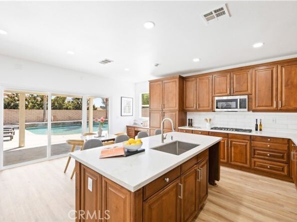 7685 Hitching Post Court, Rancho Cucamonga CA 91739