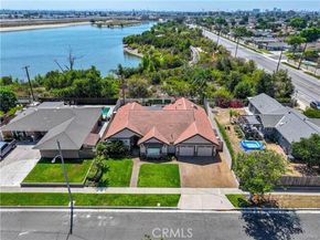 2810 E Burntwood, Anaheim CA 92806