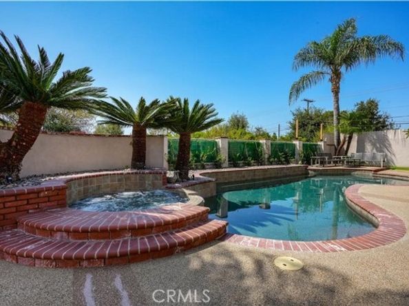 2810 E Burntwood, Anaheim CA 92806