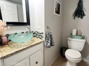 19950 Sherman Way A, Winnetka (los Angeles) CA 91306