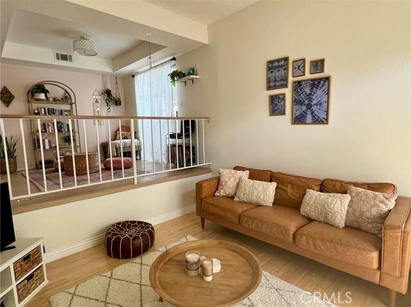 19950 Sherman Way A, Winnetka (los Angeles) CA 91306
