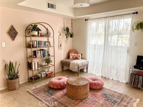 19950 Sherman Way A, Winnetka (los Angeles) CA 91306