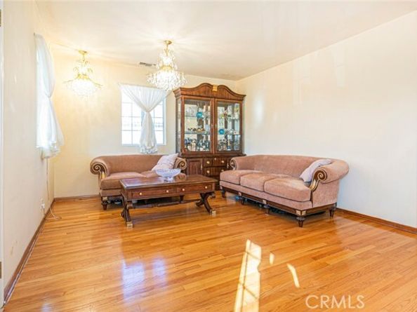 11020 Scoville Avenue, Sunland (los Angeles) CA 91040