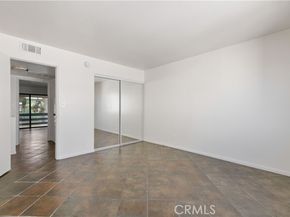 7550 Zombar 11, Van Nuys (los Angeles) CA 91406