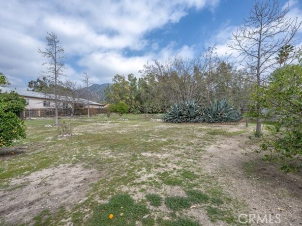 10520 Hillhaven Avenue, Tujunga (los Angeles) CA 91042