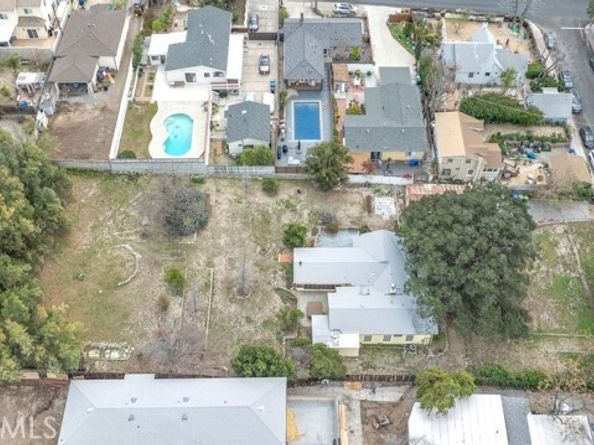 10520 Hillhaven Avenue, Tujunga (los Angeles) CA 91042