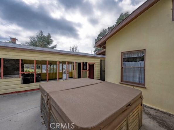 10520 Hillhaven Avenue, Tujunga (los Angeles) CA 91042