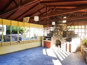 10520 Hillhaven Avenue, Tujunga (los Angeles) CA 91042