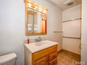10520 Hillhaven Avenue, Tujunga (los Angeles) CA 91042
