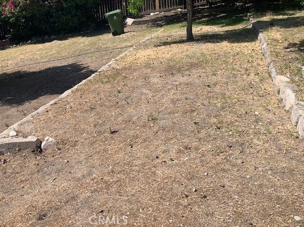 10520 Hillhaven Avenue, Tujunga (los Angeles) CA 91042