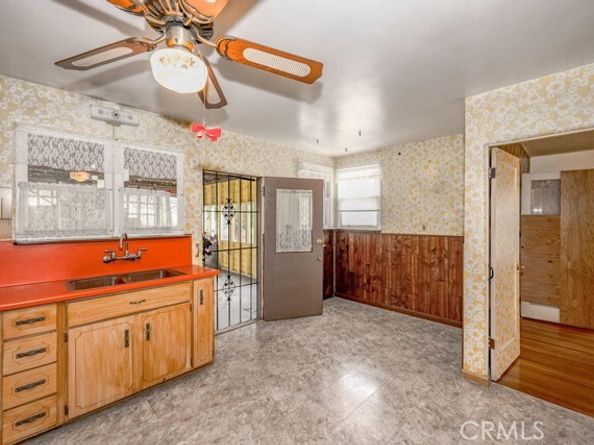 10520 Hillhaven Avenue, Tujunga (los Angeles) CA 91042