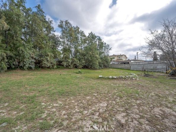 10520 Hillhaven Avenue, Tujunga (los Angeles) CA 91042