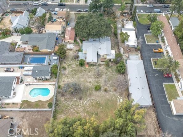 10520 Hillhaven Avenue, Tujunga (los Angeles) CA 91042