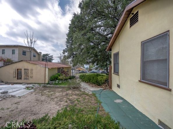 10520 Hillhaven Avenue, Tujunga (los Angeles) CA 91042