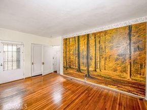 10520 Hillhaven Avenue, Tujunga (los Angeles) CA 91042