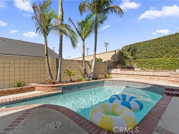 24220 Spicewood Lane, Harbor City (los Angeles) CA 90710