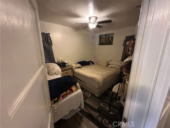 10673 Saticoy Street, Sun Valley (los Angeles) CA 91352