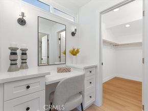10900 Remmet Avenue, Chatsworth (los Angeles) CA 91311