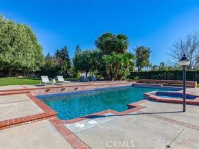 10900 Remmet Avenue, Chatsworth (los Angeles) CA 91311