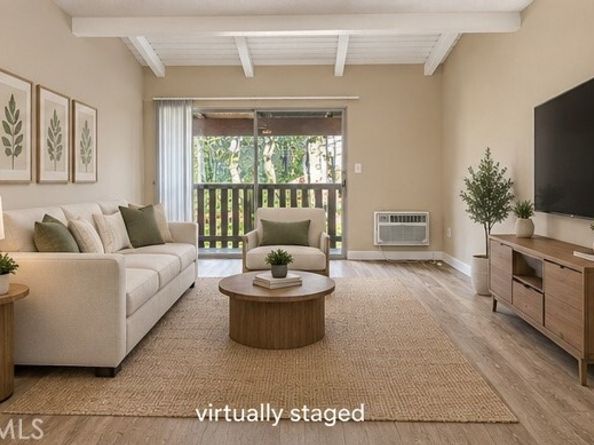 1000 W Macarthur 84, Santa Ana CA 92707