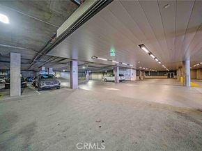 877 Francisco 1717, Los Angeles CA 90017