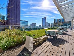 877 Francisco 1717, Los Angeles CA 90017