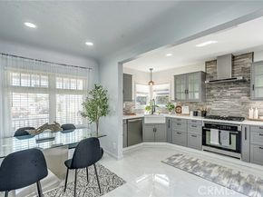 1381 W Summerland, San Pedro (los Angeles) CA 90732