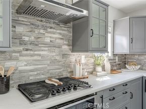 1381 W Summerland, San Pedro (los Angeles) CA 90732