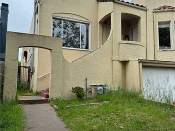2123 High Street