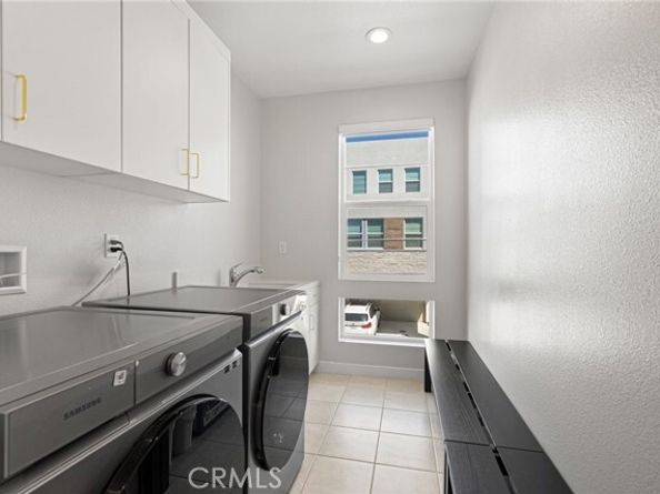 200 Newton, Lake Forest (el Toro) CA 92630