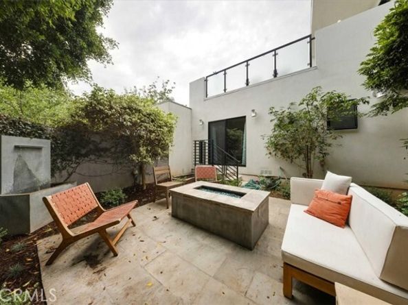 2131 Virginia Avenue, Santa Monica CA 90404