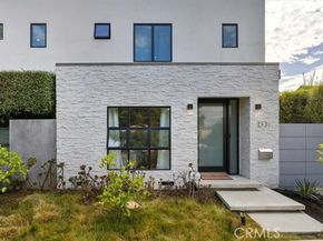 2131 Virginia Avenue, Santa Monica CA 90404