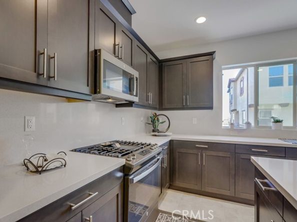 104 Alder Ridge, Lake Forest (el Toro) CA 92610