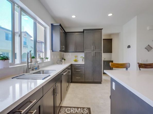 104 Alder Ridge, Lake Forest (el Toro) CA 92610