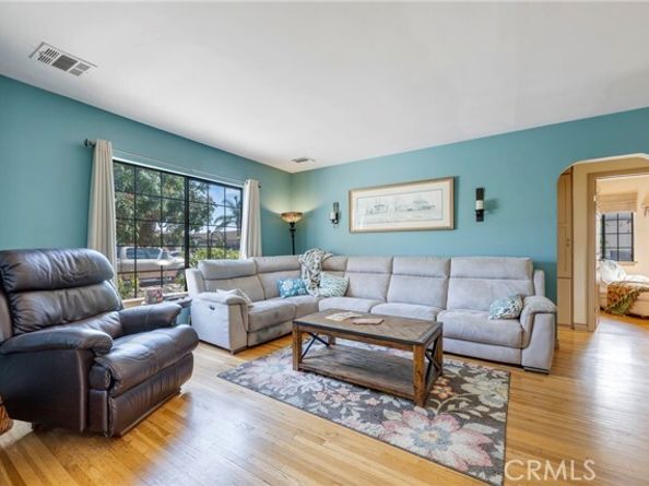 947 N Alamo Street, Anaheim CA 92801