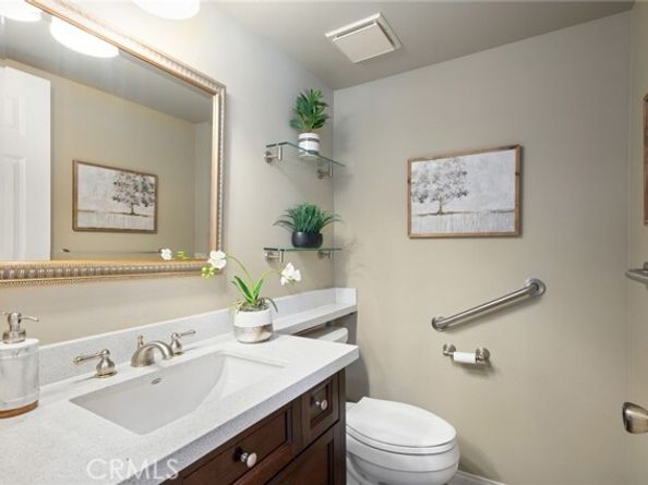 7012 E Viewpoint Lane, Anaheim CA 92807