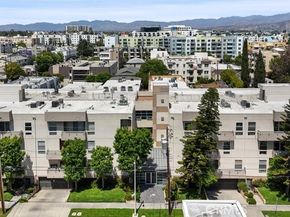 11225 Peach Grove 203, North Hollywood (los Angeles) CA 91601
