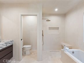 3924 Dublin, Los Angeles CA 90008