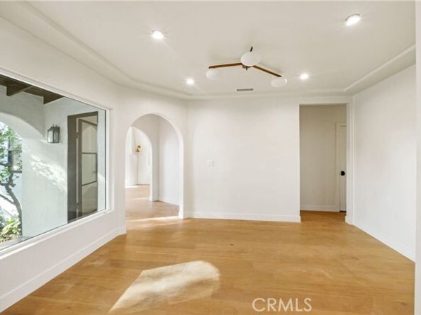 3924 Dublin, Los Angeles CA 90008