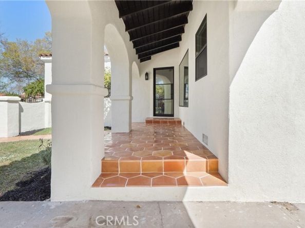 3924 Dublin, Los Angeles CA 90008