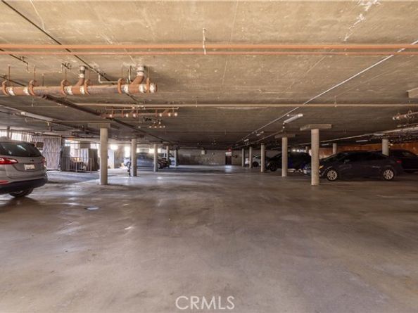 6255 Woodman ave Unit 207, Los Angeles CA 91401