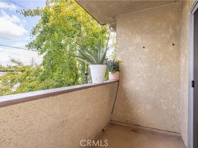 6255 Woodman ave Unit 207, Los Angeles CA 91401