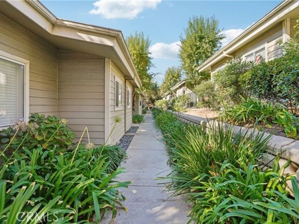 11377 Osborne Place 13, Sylmar (los Angeles) CA 91342