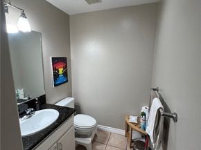 12375 Osborne Place 07, Pacoima (los Angeles) CA 91331