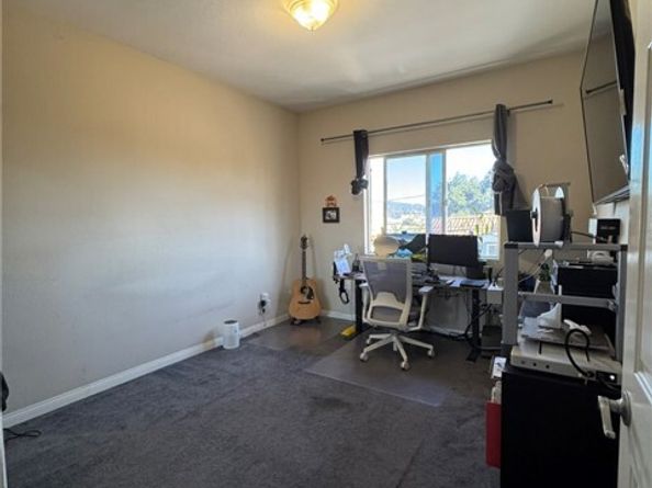 12375 Osborne Place 07, Pacoima (los Angeles) CA 91331